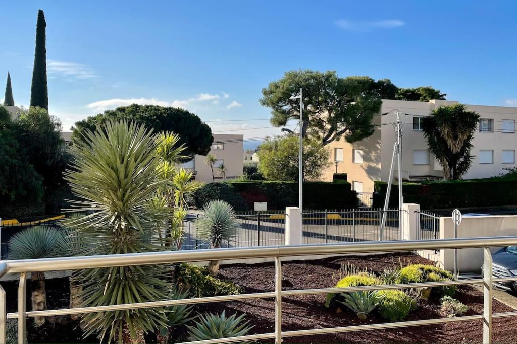 17 - Appartement Neuf, Parking Terrasse Et Jolie Vue Bandol Exterior foto